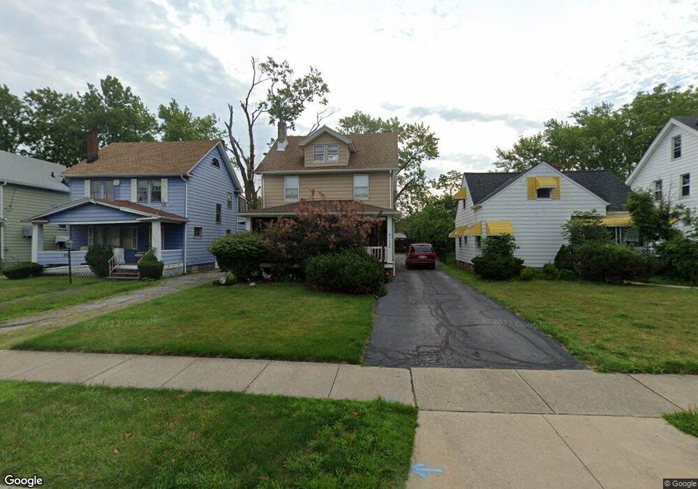 5233 Clement Ave, Maple Heights, OH 44137 - photo 1