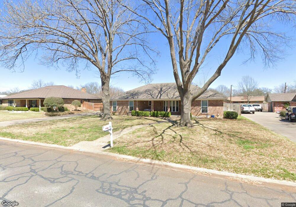 809 Hyde Park Blvd, Cleburne, TX 76033 - photo 1