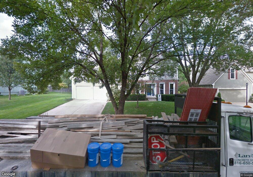 8518 Hall St, Lenexa, KS 66219 - photo 1