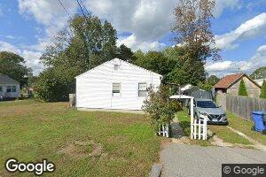 2 Raleigh Ct, Groton, CT 06340