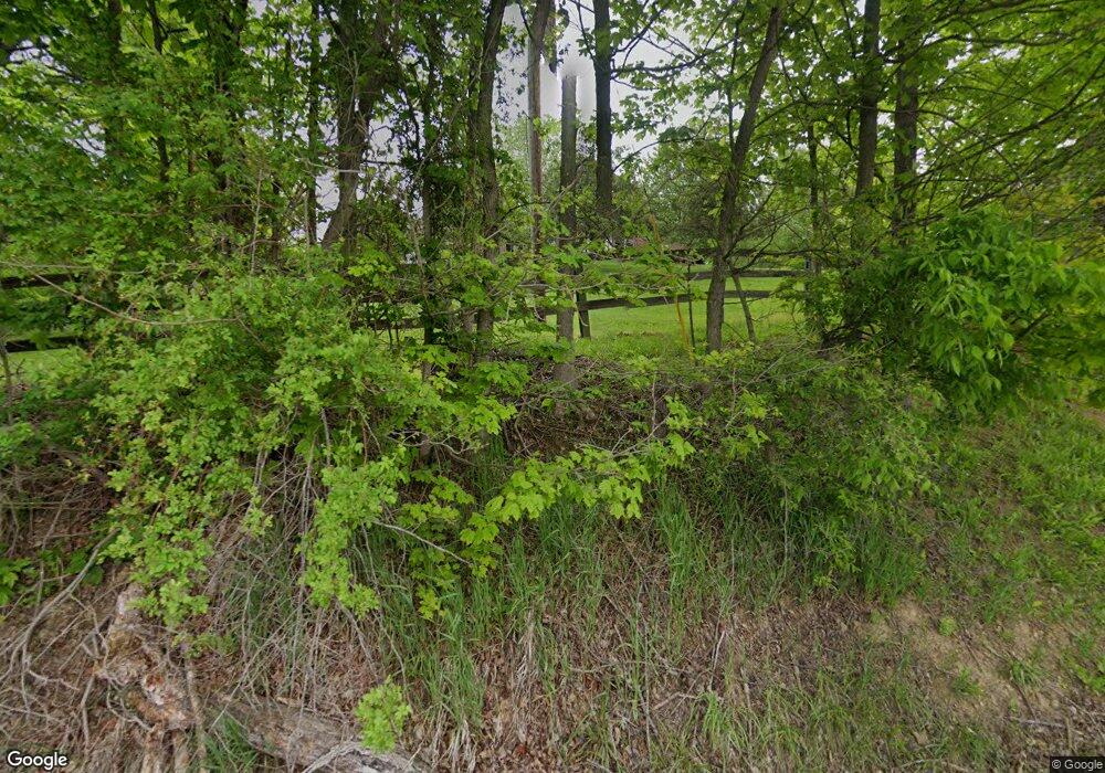 569 Linden Rd, Eighty Four, PA 15330 - photo 1