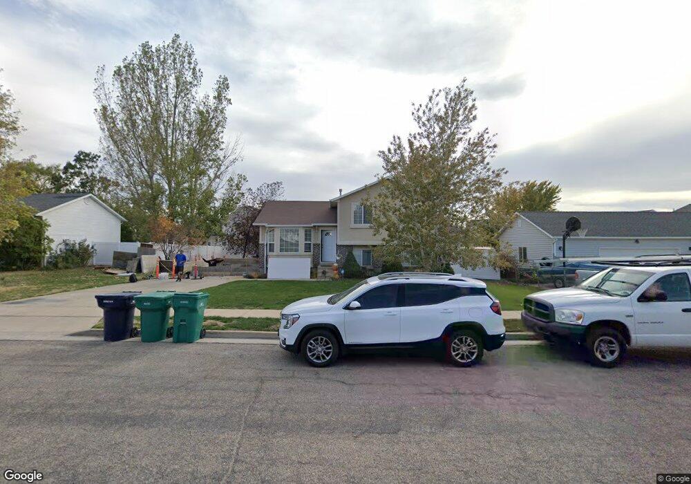 272 W 25 S, Clearfield, UT 84015 - photo 1