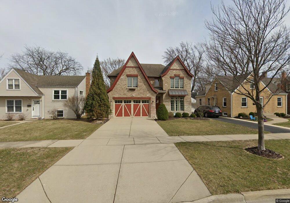 897 S Hillside Ave, Elmhurst, IL 60126 - photo 1