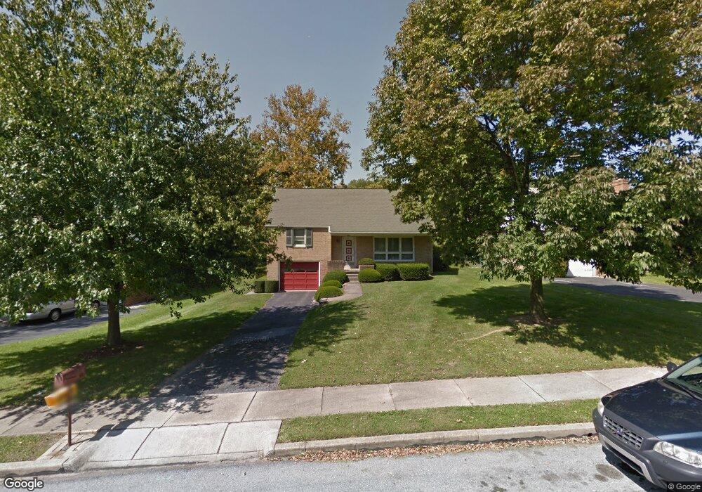 208 W 39th St, Reading, PA 19606 - photo 1