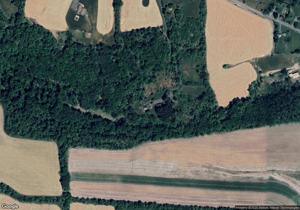 2135 E Scenic Dr, Bath, PA 18014 - photo 1