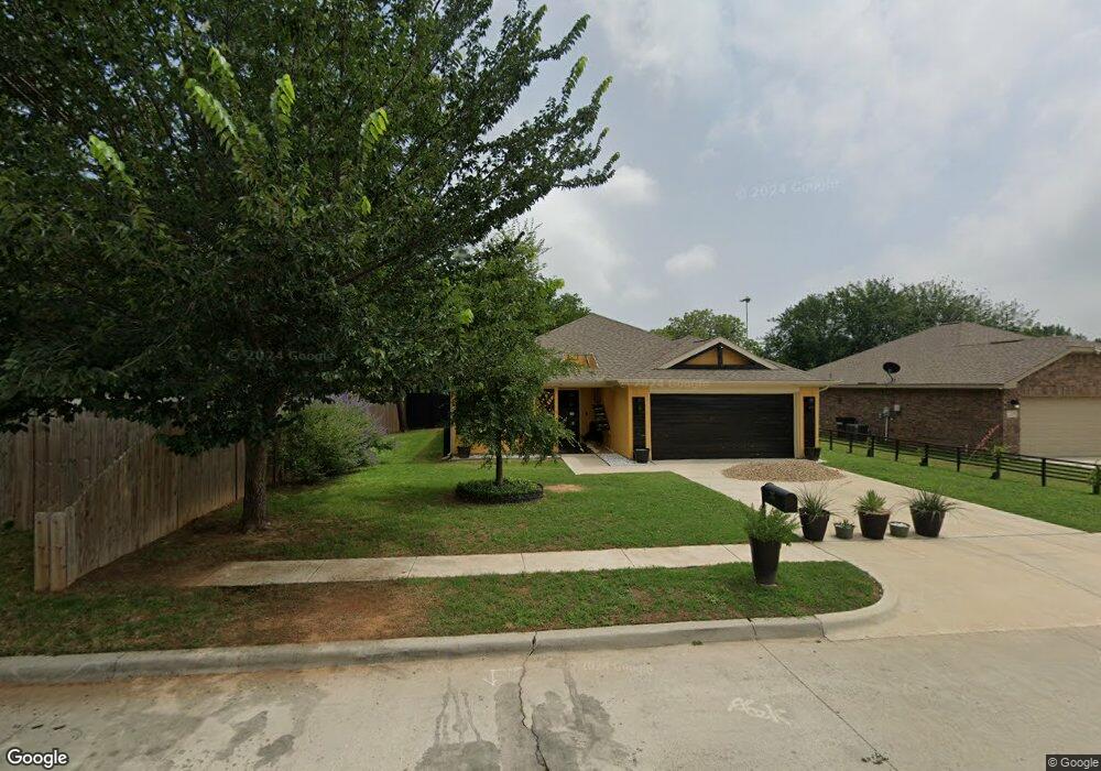 215 Walnut Bend Rd, Springtown, TX 76082 - photo 1