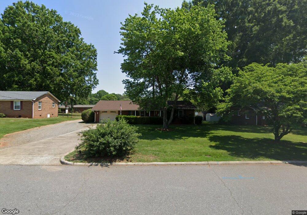 508 N Bost St, Statesville, NC 28677 - photo 1