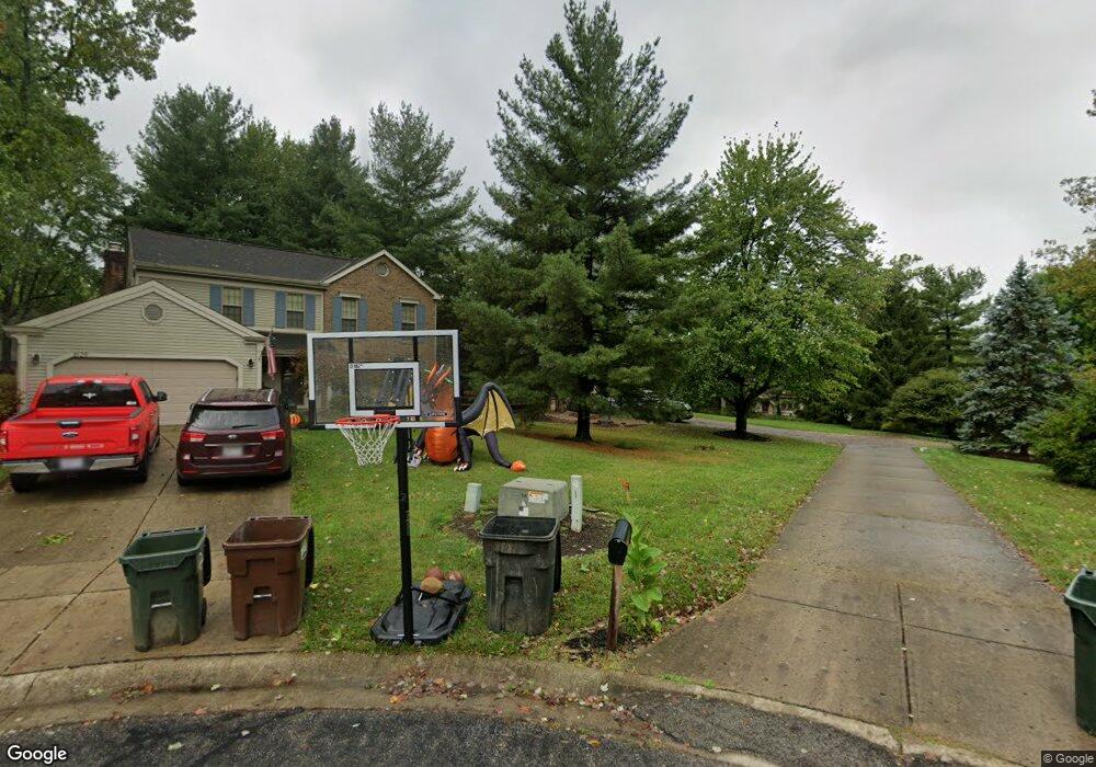 8127 Thicket Ln, Cincinnati, OH 45255 - photo 1