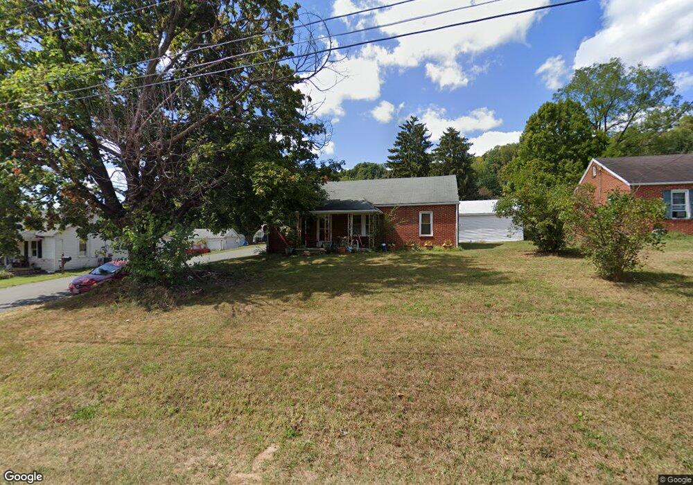 207 Montgomery Rd, Staunton, VA 24401 - photo 1