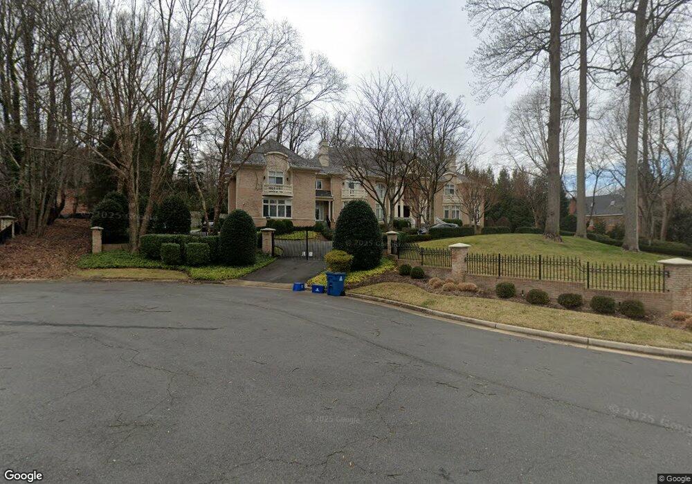 7607 Swinks Ct, McLean, VA 22102 - photo 1