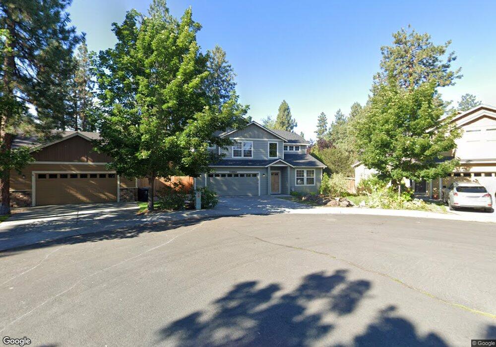 19833 SW Herschel Ct, Bend, OR 97702 - photo 1