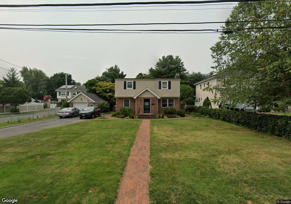 51 Floral Ave, Bethpage, NY 11714 - photo 1