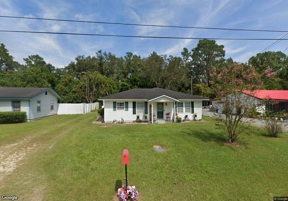 122 N Deborah Cir, Jesup, GA 31546 - photo 1