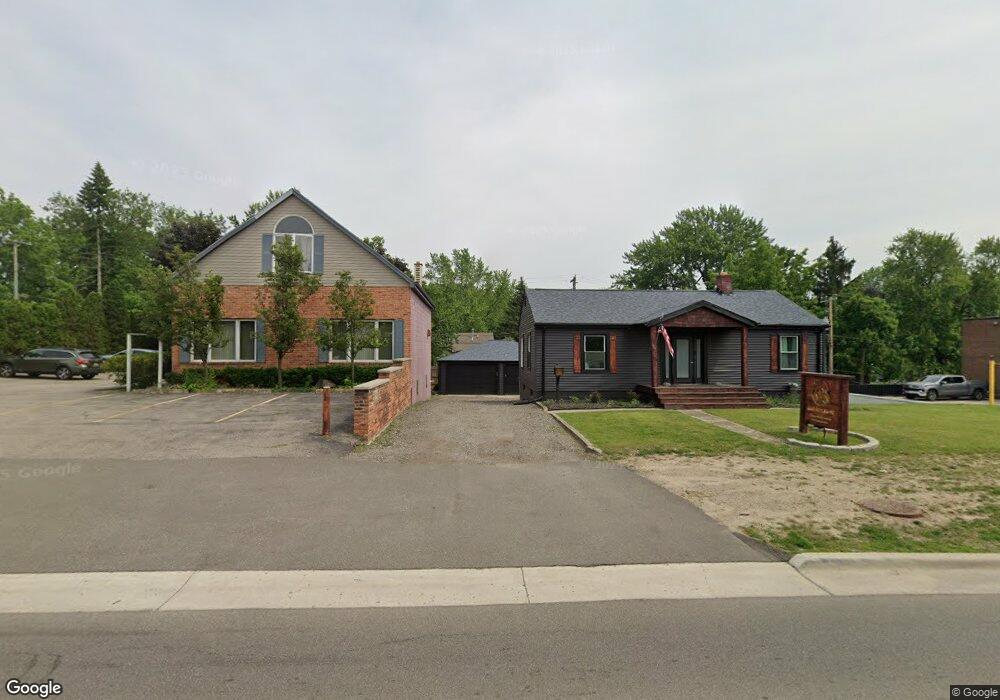 1865 Orchard Lake Rd, Sylvan Lake, MI 48320 - photo 1