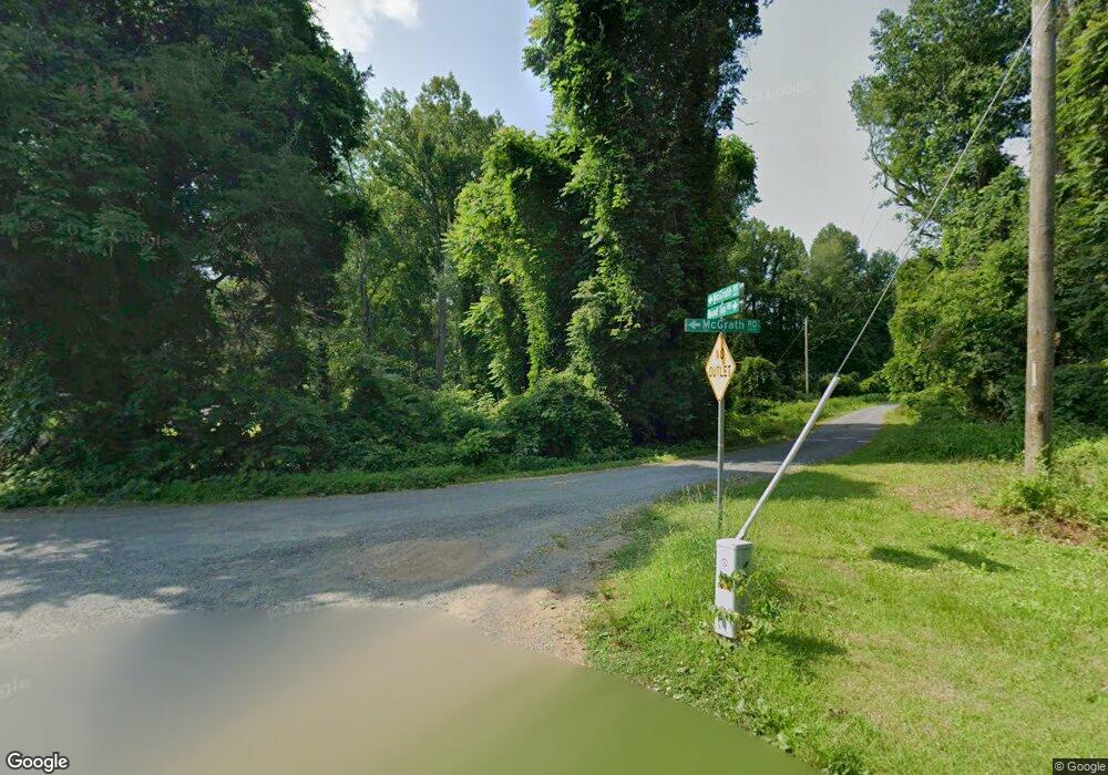 8869 Mcgrath Rd, Manassas, VA 20112 - photo 1