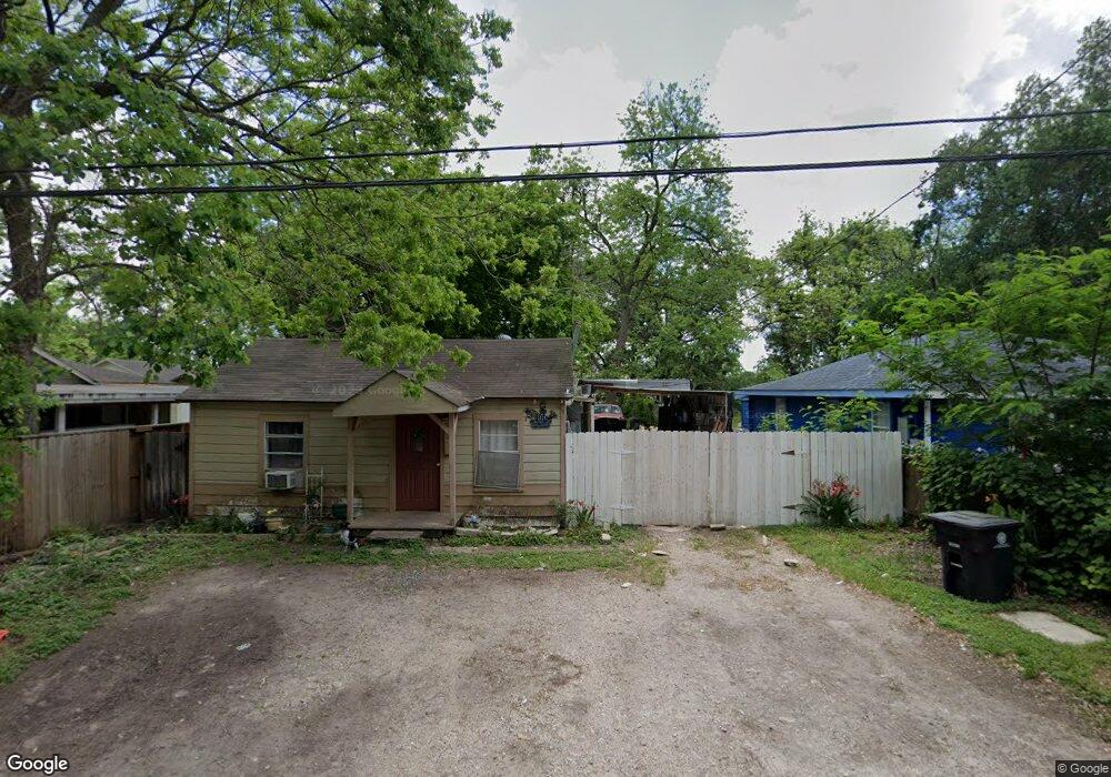 124 Grothe Ln, Houston, TX 77022 - photo 1