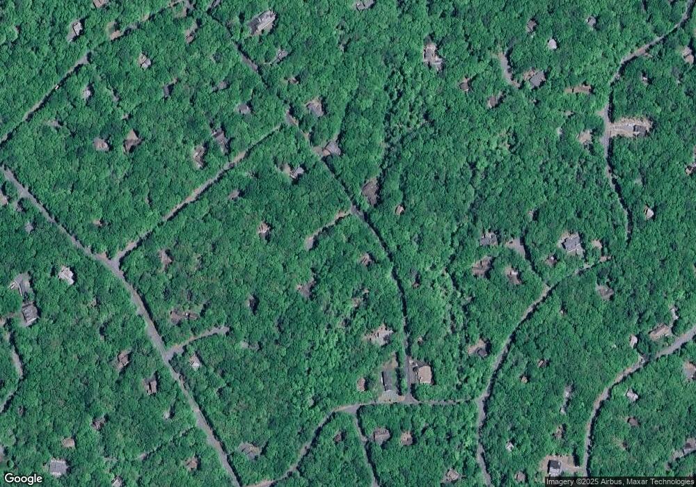 801 Cottonwood Ct, Hawley, PA 18428 - photo 1