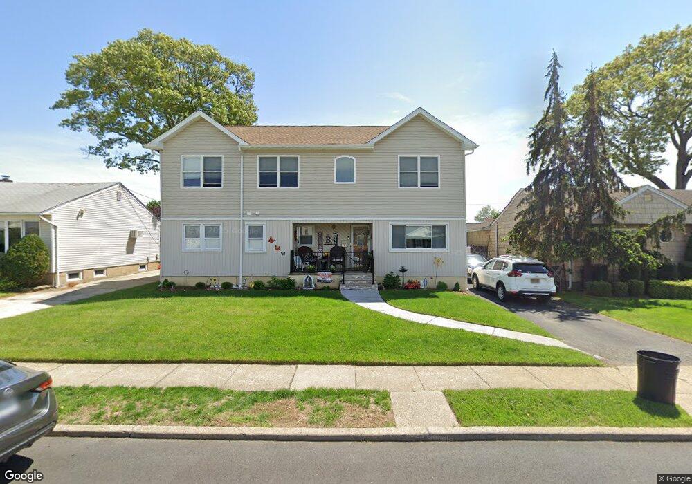 701 Dickens Ave, Franklin Square, NY 11010 - photo 1