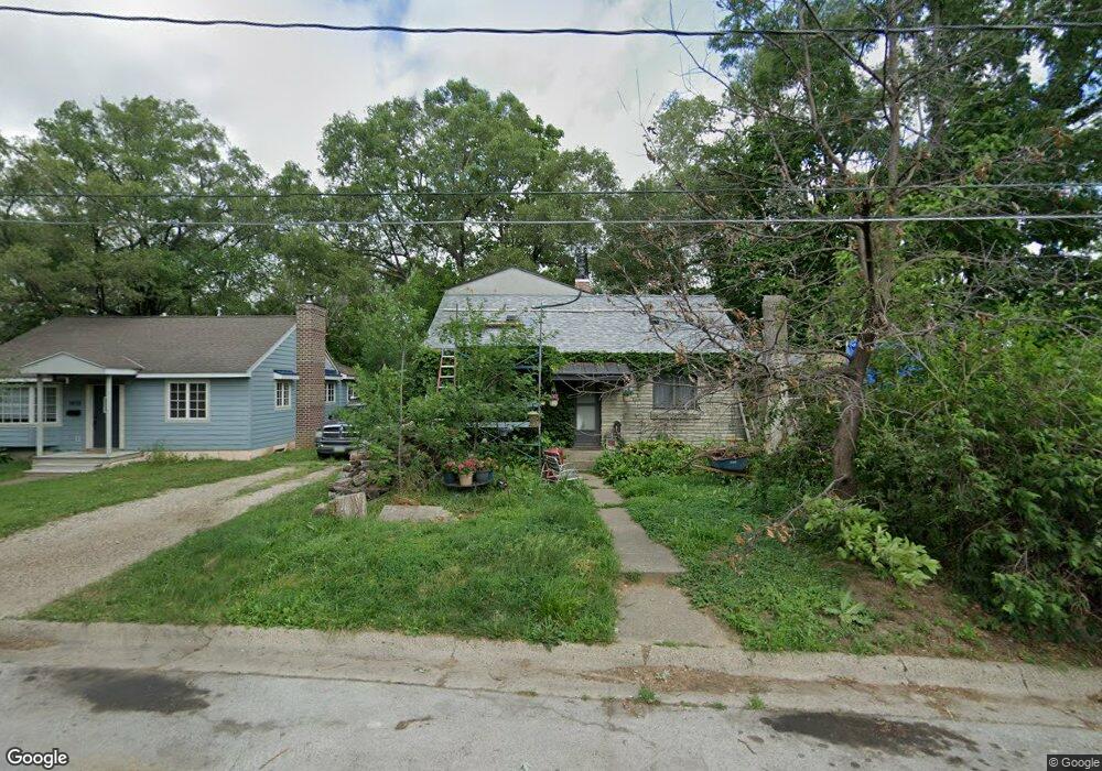 1974 Summit St, Des Moines, IA 50315 - photo 1