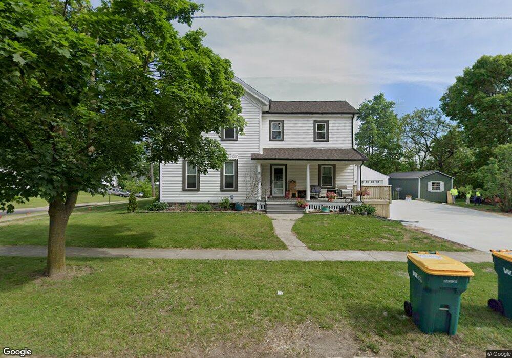 318 Emily St, Flushing, MI 48433 - photo 1