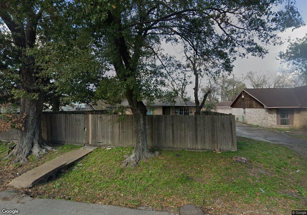 501 Caplin St, Houston, TX 77022 - photo 1