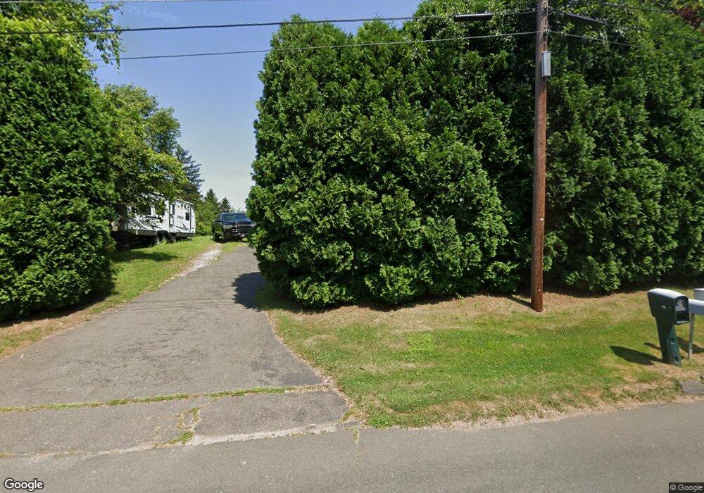 10 Pleasant Rd, Enfield, CT 06082 - photo 1