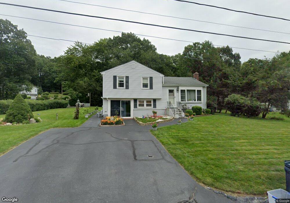 70 Bumble Bee Cir, Shrewsbury, MA 01545 - photo 1