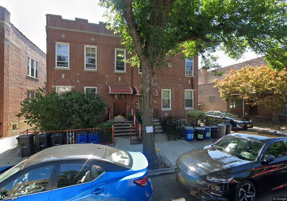 3233 45th St, Astoria, NY 11103 - photo 1