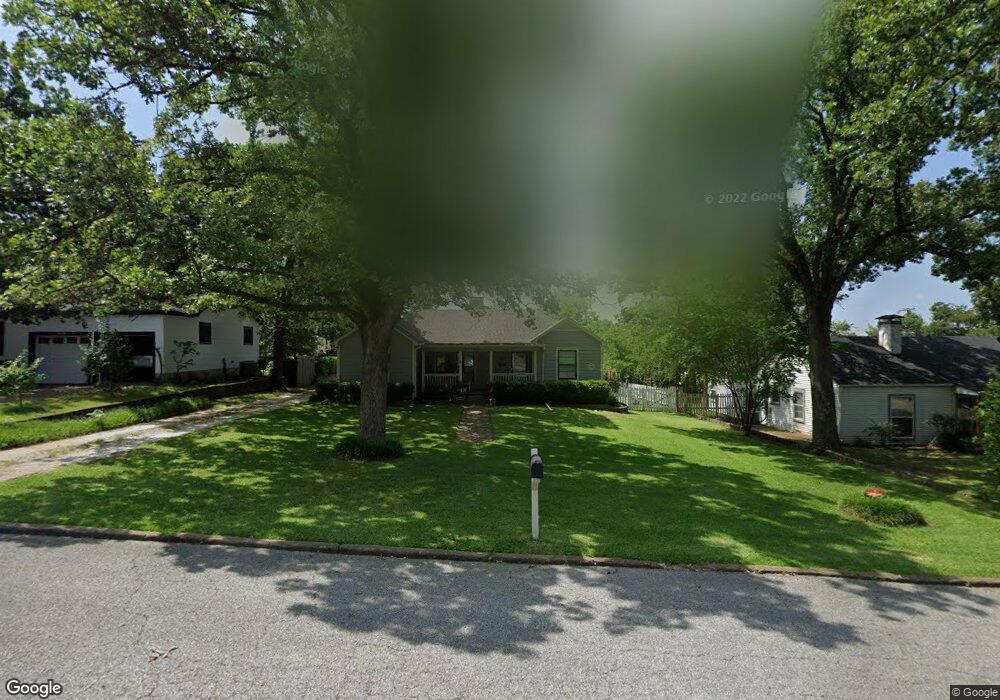 1626 W Chestnut St, Denison, TX 75020 - photo 1