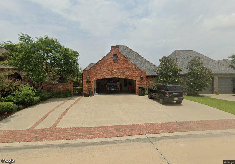 926 Carondelet St, Lake Charles, LA 70605 - photo 1