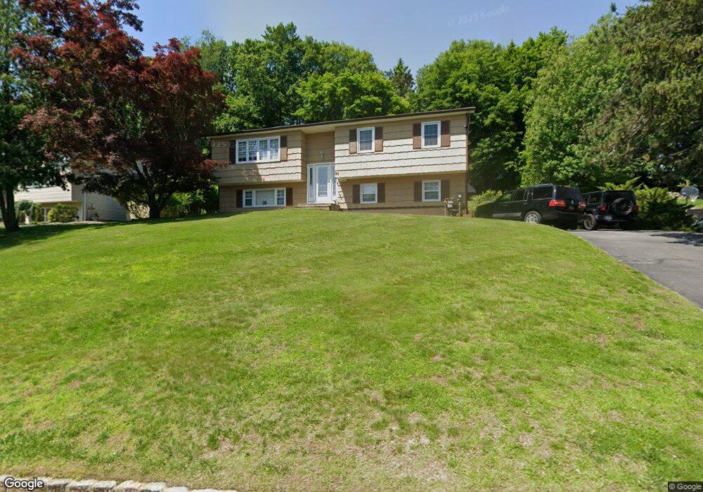 20 S Lilburn Dr, Garnerville, NY 10923 - photo 1