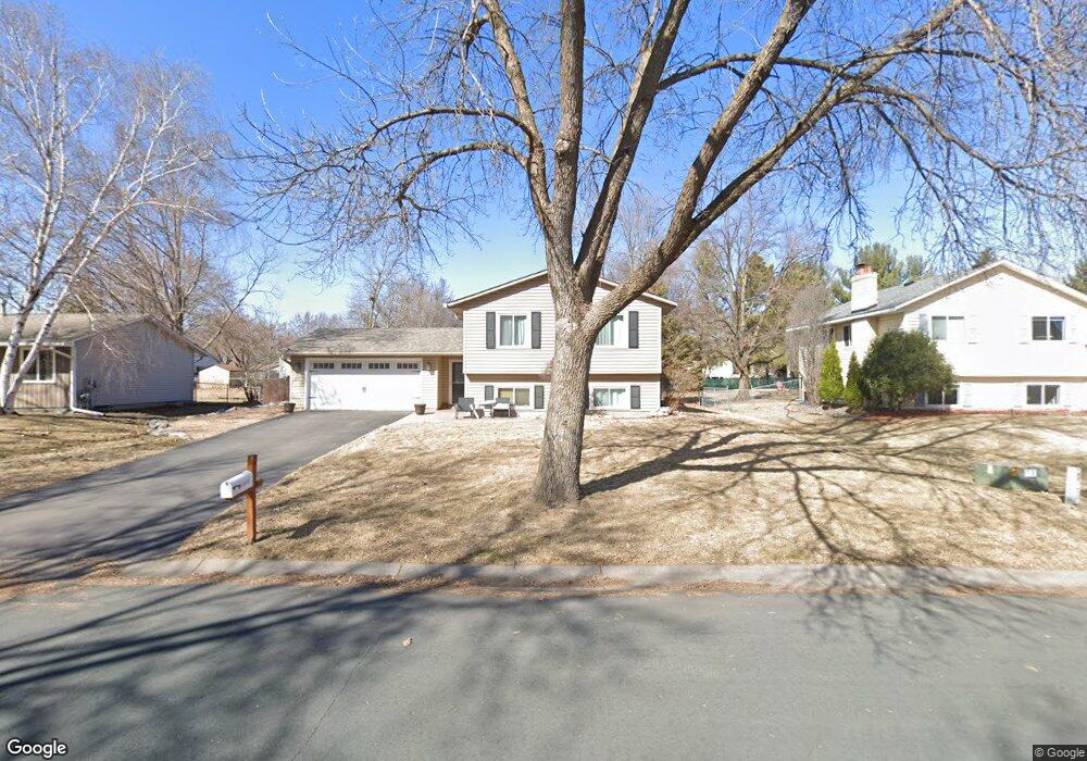 11542 99th Place N, Maple Grove, MN 55369 - photo 1