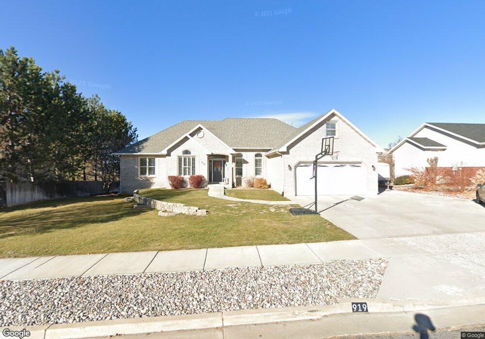 919 Summit Dr, Smithfield, UT 84335 - photo 1