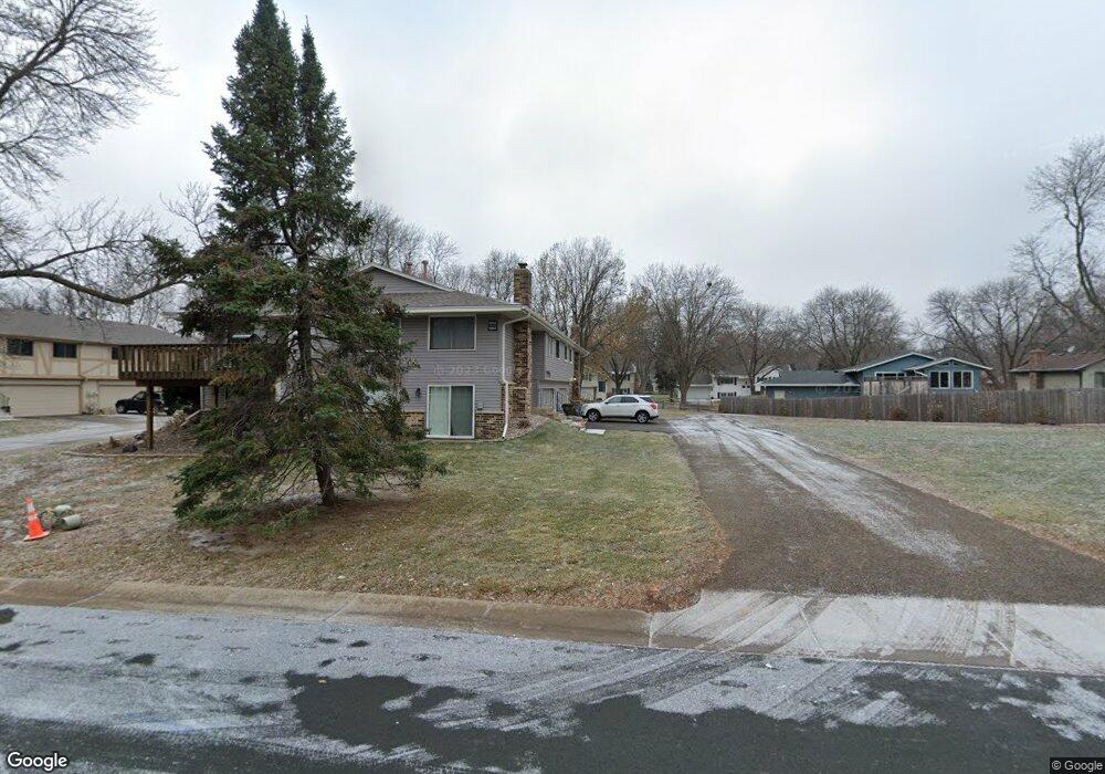 6945 Ives Ln N, Maple Grove, MN 55369 - photo 1