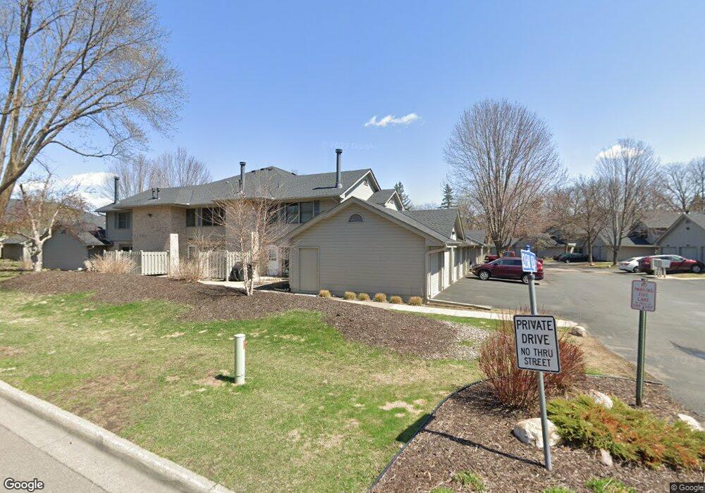 18732 Clear View Ct, Minnetonka, MN 55345 - photo 1