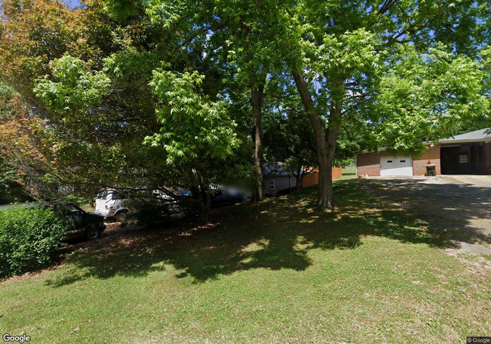 1027 Elrod St, Cornelia, GA 30531 - photo 1