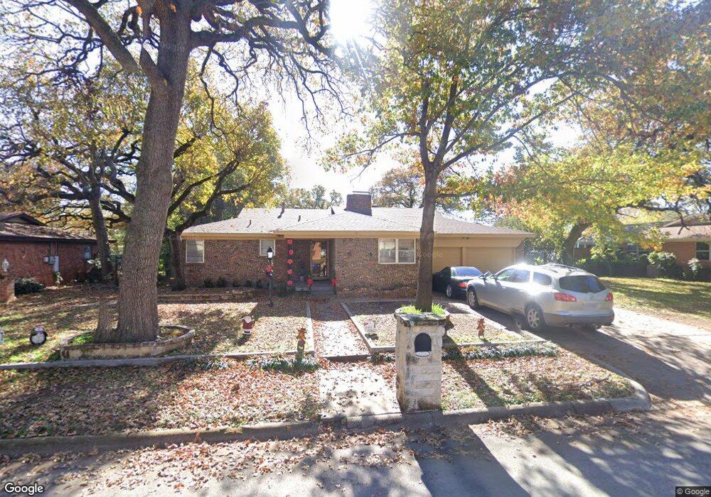 1221 Crestview Dr, Hurst, TX 76053 - photo 1