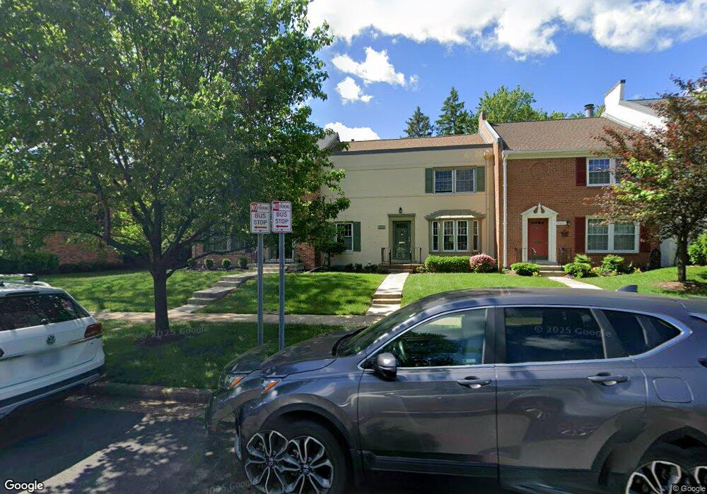 8419 Forrester Blvd, Springfield, VA 22152 - photo 1