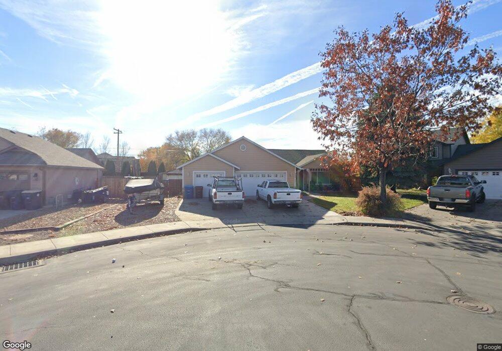 2038 NW Maple Place, Redmond, OR 97756 - photo 1