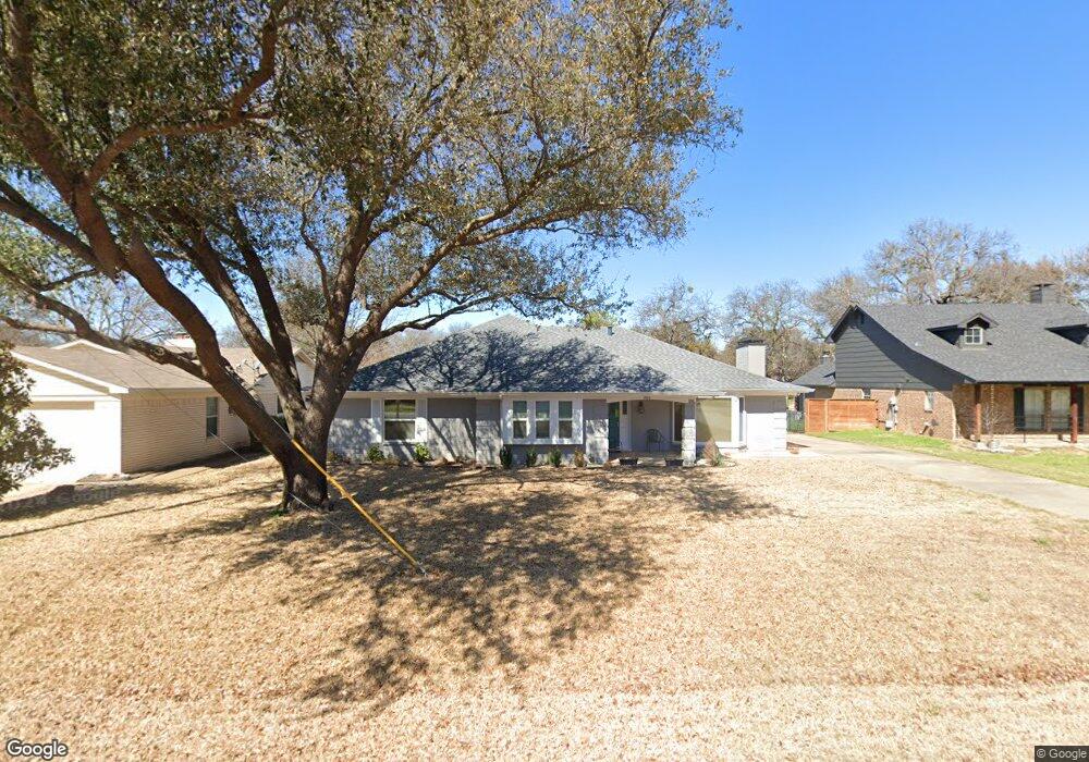 305 Casas Del Sur St, Granbury, TX 76049 - photo 1