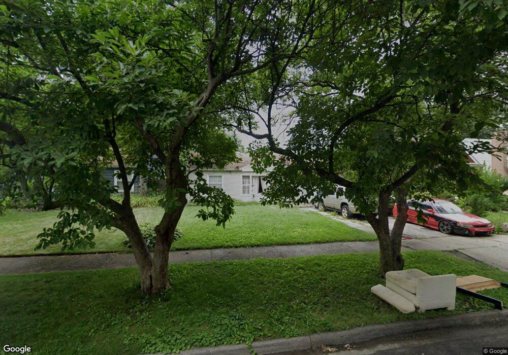 1102 Muirfield Ave, Waukegan, IL 60085 - photo 1