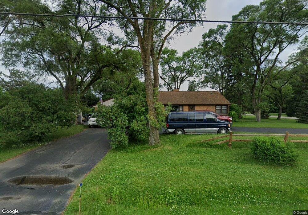 13335 Hampton Rd, Brookfield, WI 53005 - photo 1