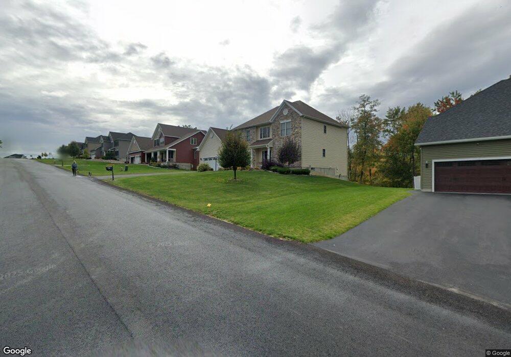 27 Tamarack Ln unit LA, Schenectady, NY 12309 - photo 1