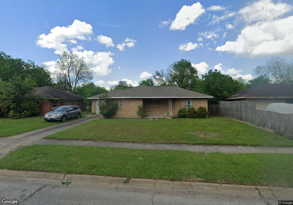 139 E Janisch Rd, Houston, TX 77022 - photo 1
