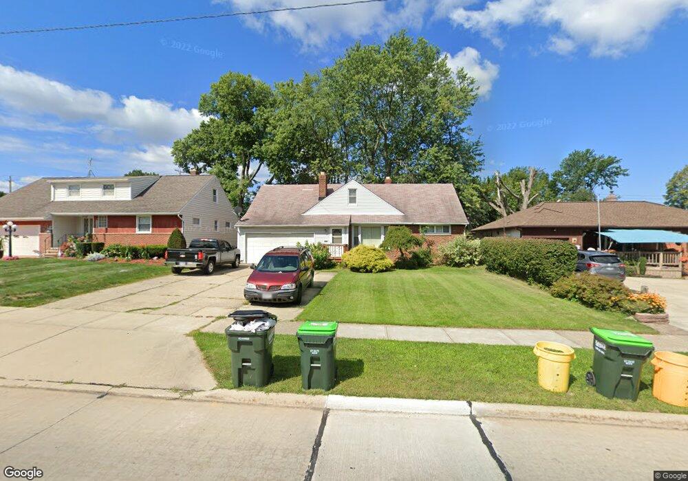 1900 Rush Rd, Wickliffe, OH 44092 - photo 1