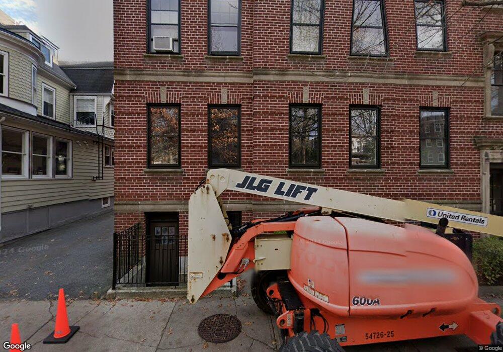 42 Linnaean St unit 1, Cambridge, MA 02138 - photo 1