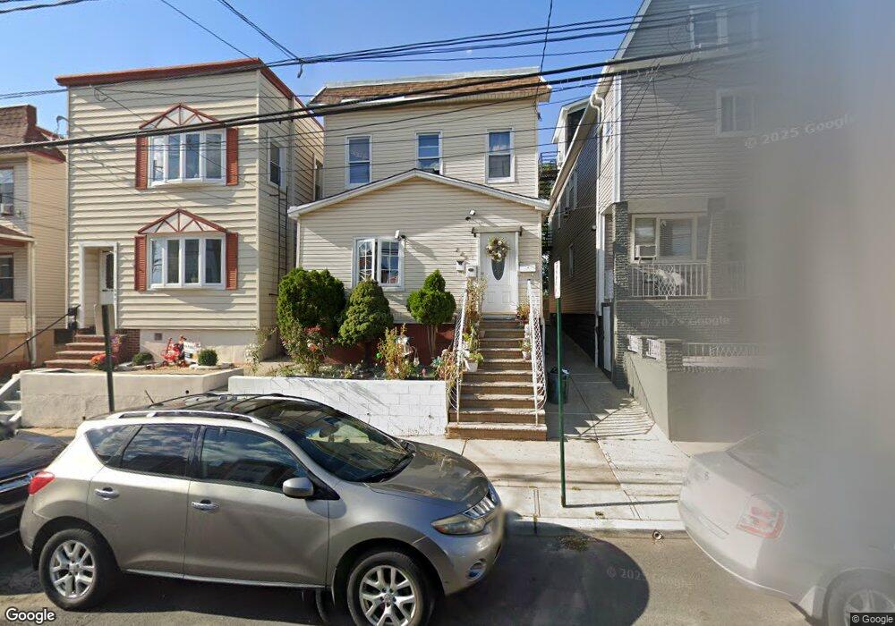 229 Palmer St, Elizabeth, NJ 07202 - photo 1