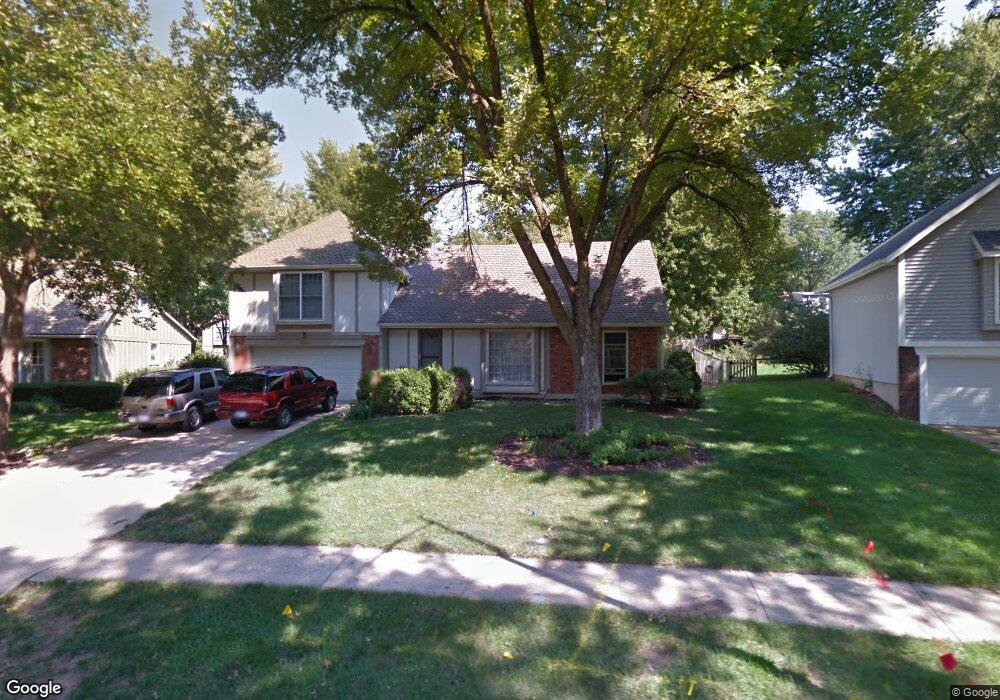 13402 W 77th Place, Shawnee, KS 66216 - photo 1