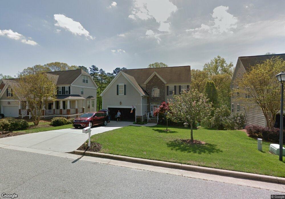 102 Jamestown Oaks Dr, Jamestown, NC 27282 - photo 1