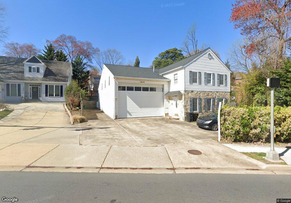 1640 N George Mason Dr, Arlington, VA 22205 - photo 1